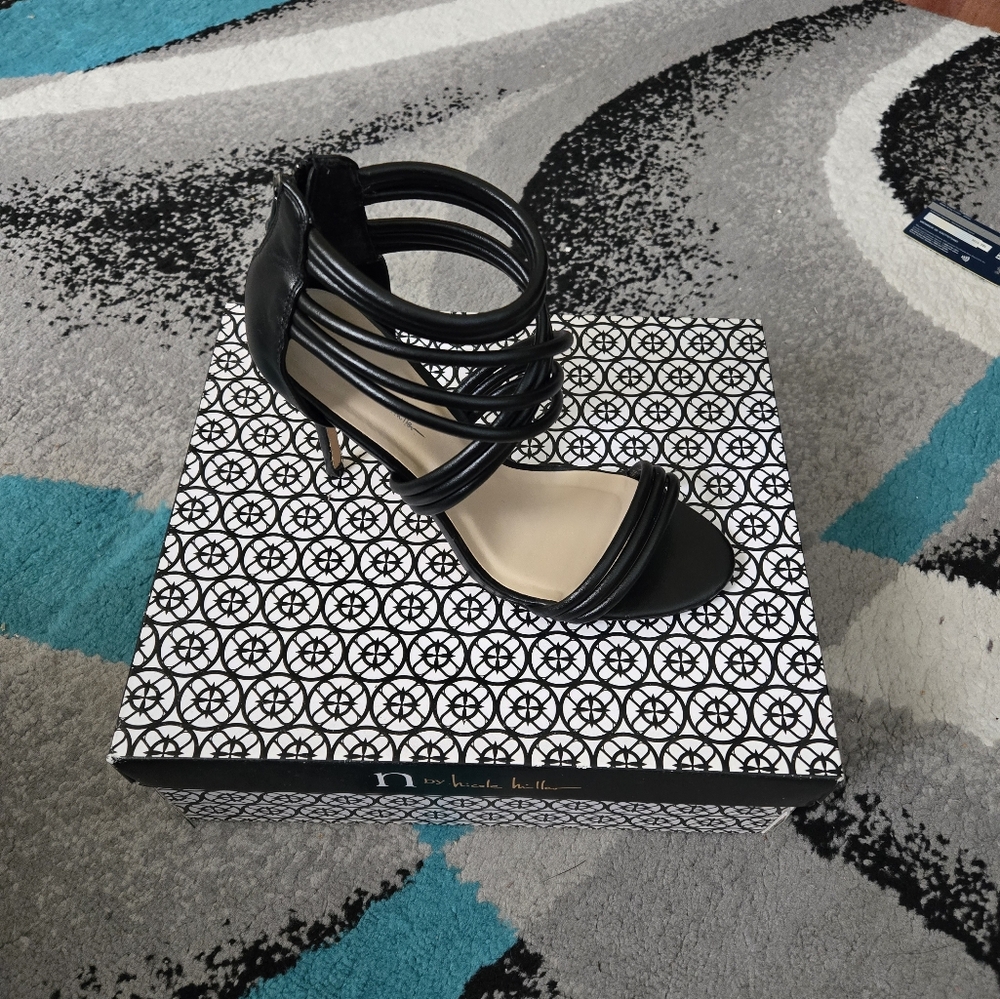 N by Nicole Miller - Picture 2 of 5